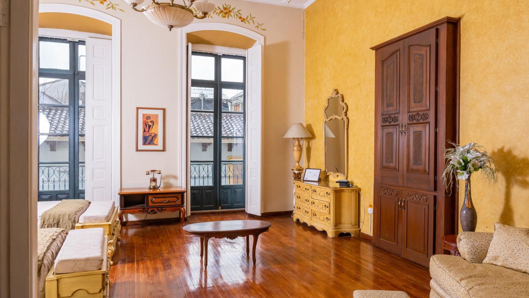 Casa Colonial Quito Hotel Bagian luar foto