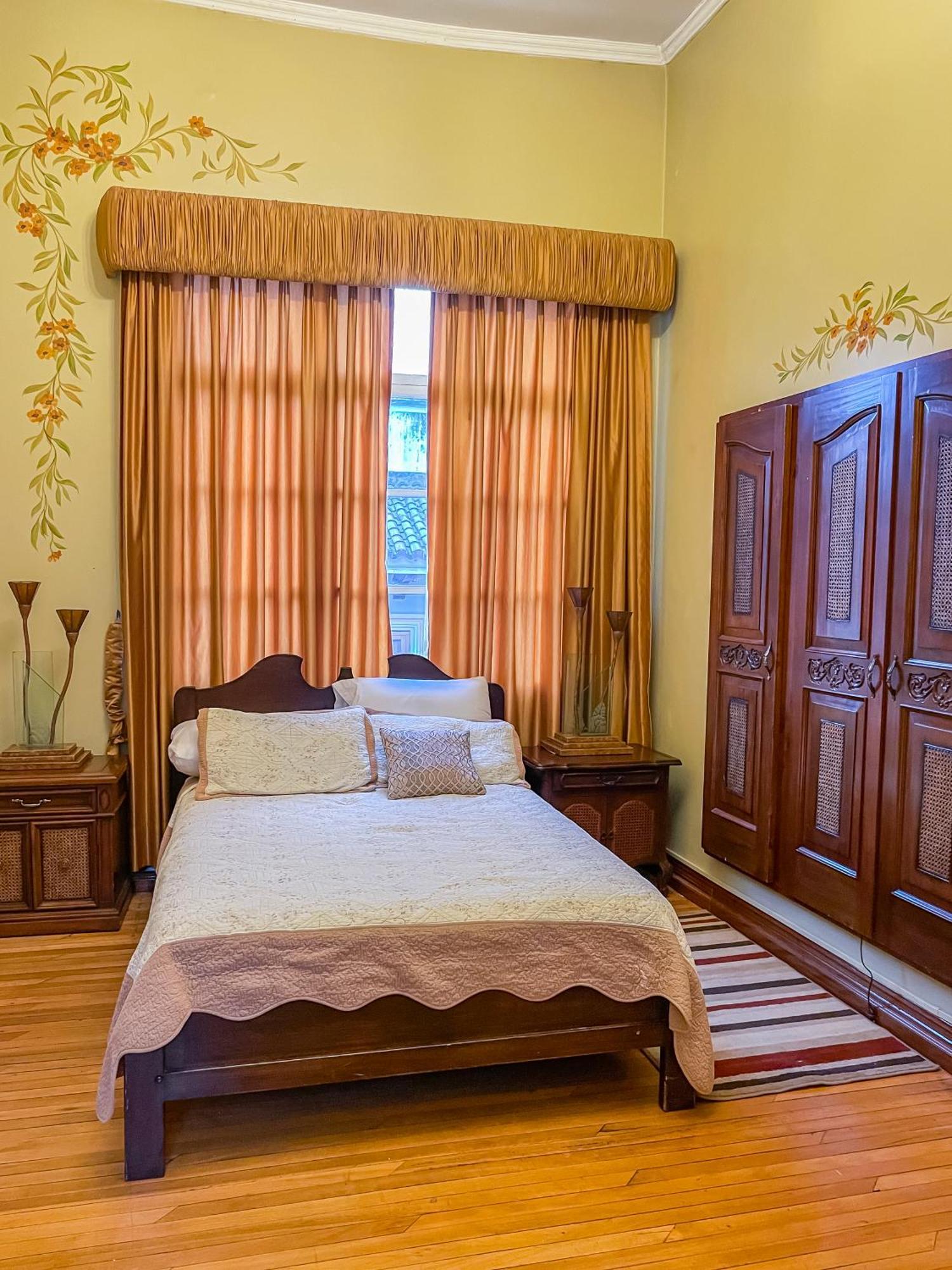 Casa Colonial Quito Hotel Bagian luar foto